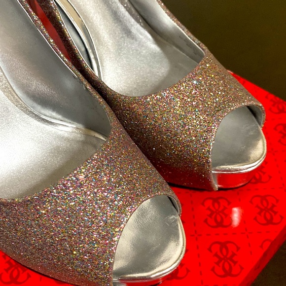 Guess Peep Toe - Picture 4 of 9